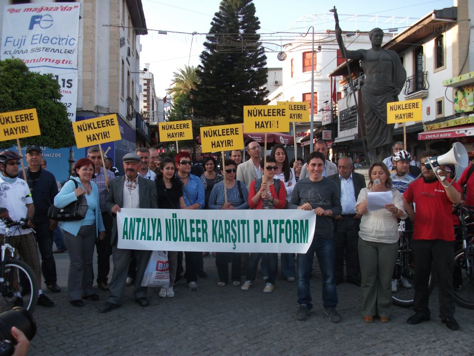 NÜKLEER FACİANIN 26. YILINDA ÇERNOBİL`İ UNUTMA; NÜKLEERE KARŞI ÇIK!