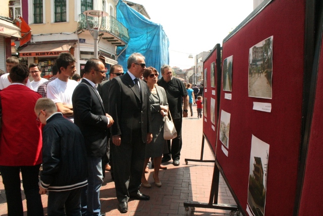 13 MAYIS KUTLAMALARINDA SERGİ AÇILIŞINI BARTIN VALİSİ SN. İSA KÜÇÜK GERÇEKLEŞTİRDİ