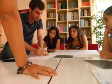 VAN DEPREMİNİ UNUTMAYACAĞIZ