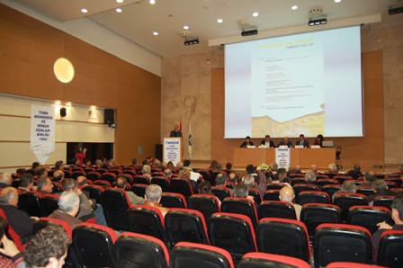 "İKTİDARIN SALDIRISI VE YASAL DÜZENLEMELER" ANKARA'DA TARTIŞILDI