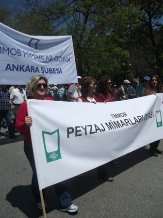 1 MAYIS EMEKÇİ BAYRAMINDA ALANLARDA İDİK