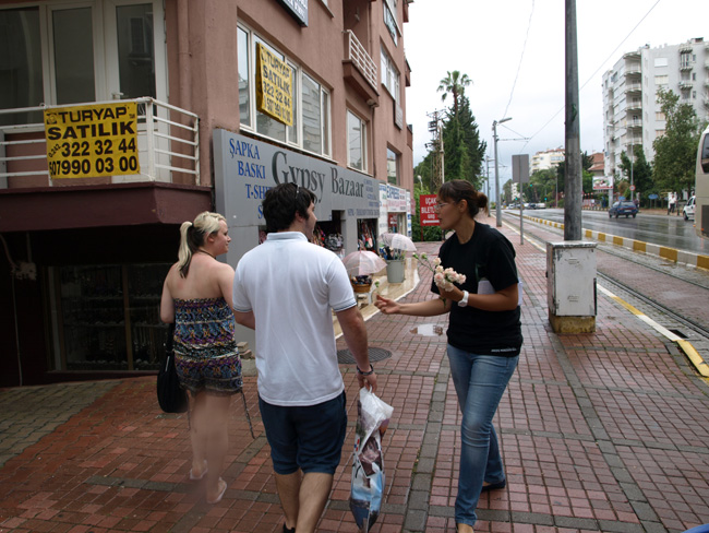 13 MAYIS ULUSAL PEYZAJ MİMARLĞI GÜNÜ`NDE STANDIMIZDA ANTALYA HALKI İLE BİRLİKTEYDİK