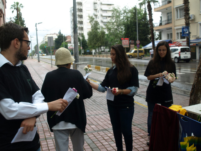13 MAYIS ULUSAL PEYZAJ MİMARLĞI GÜNÜ`NDE STANDIMIZDA ANTALYA HALKI İLE BİRLİKTEYDİK