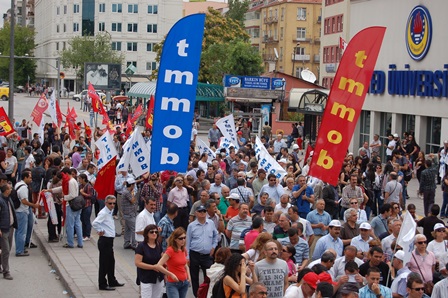 	
DİSK, KESK, TMMOB, TTB VE TDB BİR GÜNLÜK İŞ BIRAKTI