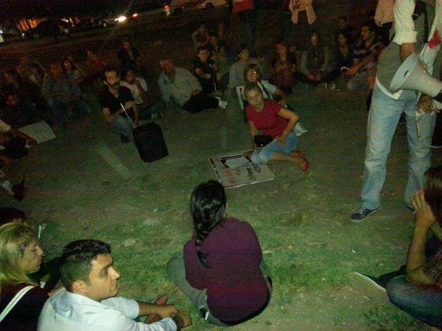 ANKARA YUNUS EMRE MEYDANINDA FORUMDAYIZ