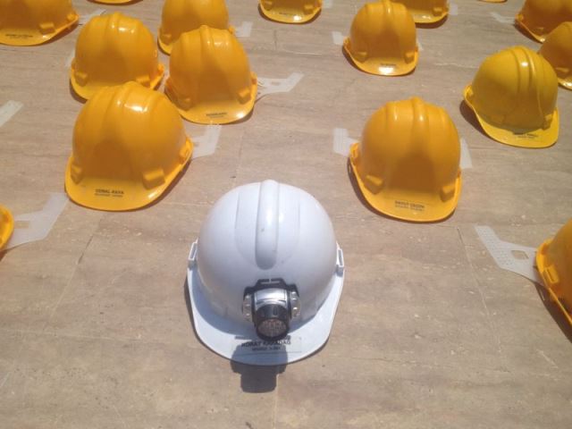  SOMA`DA KATLEDİLEN MADENCİLERİN ACISINA ORTAK OLDUK