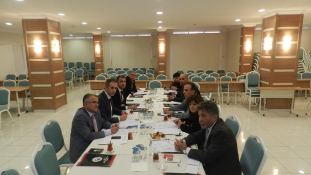 KAMU İHALE MEVZUATINDA DEĞİŞİKLİK YAPILMASINA YÖNELİK OLARAK DEĞERLENDİRME TOPLANTISI YAPILDI.