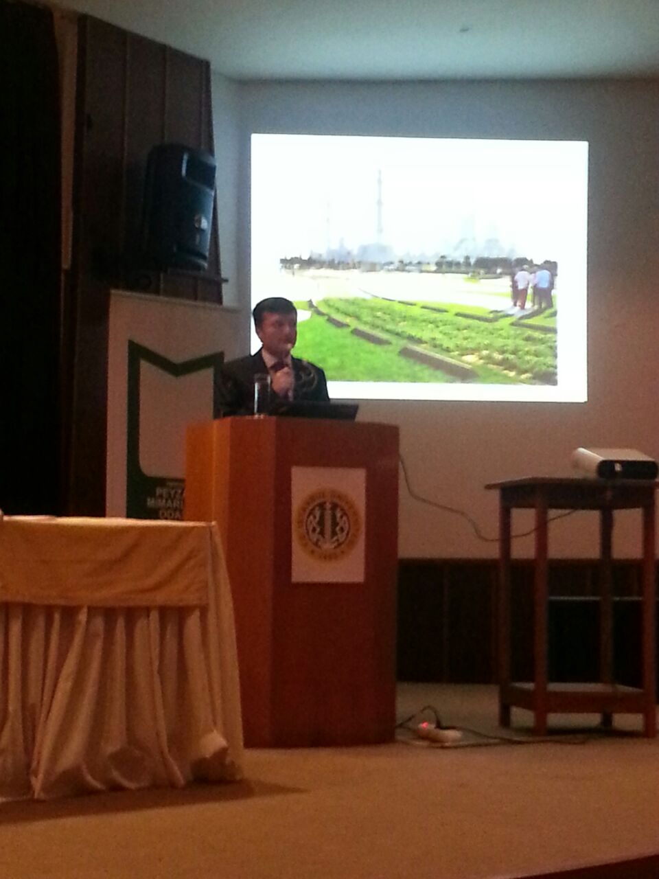 "YENİLİKÇİ SULAMA ÜRÜNLERİ VE PROJELENDİRME, SÜRDÜRÜLEBİLİR SULAMANIN GELECEKTEKİ KONUMU" İSTANBUL ÜNİVERSİTESİ ORMAN FAKÜLTESİ KONFERANS SALONUNDA GERÇEKLEŞTİRDİK.