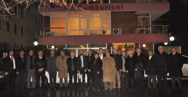 TMMOB VE ODA BAŞKANLARI CUMHURİYET GAZETESİNE DESTEK ZİYARETİNDE BULUNDU 