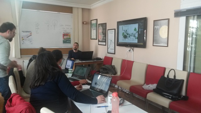 BİLGİSAYAR DESTEKLİ PROJE SUNUM TEKNİKLERİ ATÖLYESİ TAMAMLANDI.