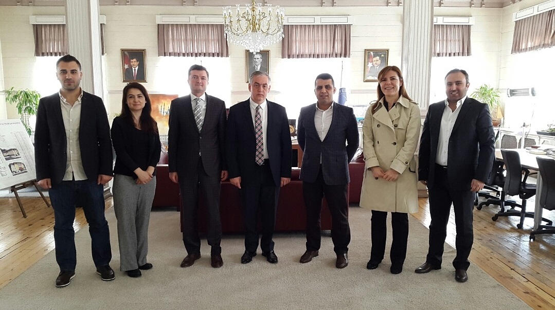 T.C. EYÜP BELEDİYE BAŞKANI SN.REMZİ AYDIN 06 NİSAN 2015 TARİHİNDE MAKAMINDA ZİYARET EDİLDİ