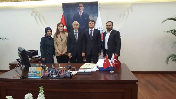 T.C. KÂĞITHANE BELEDİYE BAŞKANI SN. FAZLI KILIÇ 08 MAYIS 2015 TARİHİNDE MAKAMINDA ZİYARET EDİLDİ. 