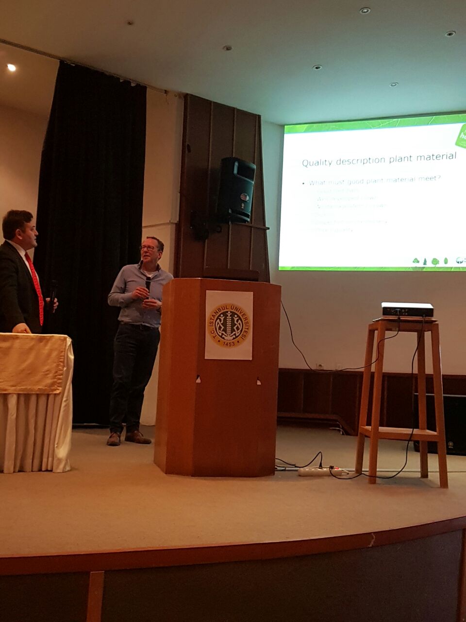 ULUSLARARASI FİDANCILIK DENEYİMLERİ: VAN DEN BERK FİDANLIĞI ÖRNEĞİ KONFERANSI 06 NİSAN 2016 TARİHİNDE GERÇEKLEŞTİRİLDİ