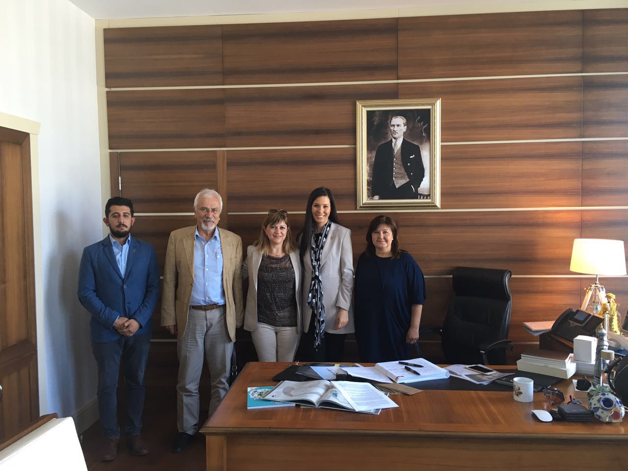 MESLEKTAŞIMIZ AKP ÇEVRE, ŞEHİR VE KÜLTÜRDEN SORUMLU GENEL BAŞKAN YARDIMCISI SN. ÇİĞDEM KARAASLAN ZİYARET EDİLDİ