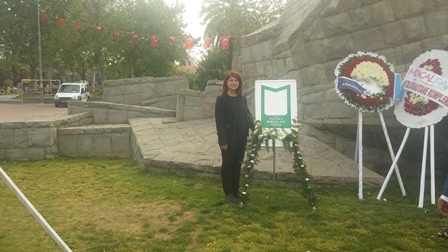 ULUSAL PEYZAJ MİMARLIĞI GÜNÜ ETKİNLİKLERİMİZE ANTALYA CUMHURİYET MEYDANINDA ATATÜRK ANITINA ÇELENK KOYARAK BAŞLADIK
