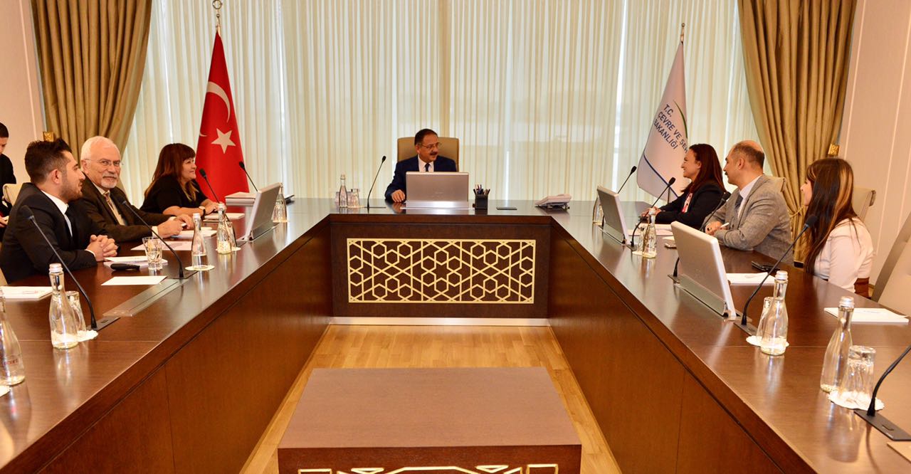 ODA YÖNETİM KURULUNDAN BAKAN ÖZHASEKİ`YE ZİYARET.