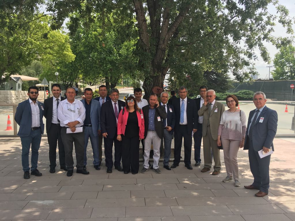 MECLİS`TE ZEYTİNLİKLER, KIYILAR VE MERALAR YASASIYLA İLGİLİ ORTAK BASIN AÇIKLAMASI YAPILDI