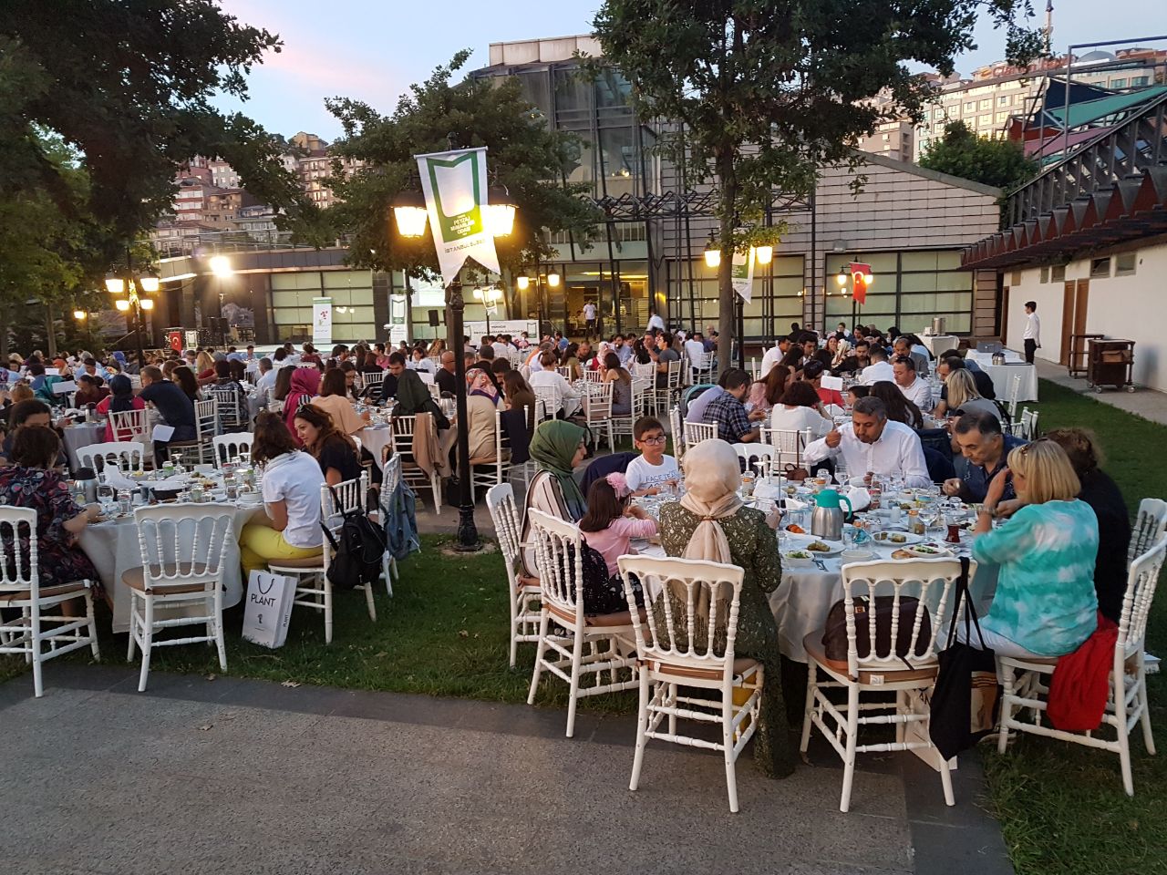 GELENEKSEL İFTAR YEMEĞİMİZ 22 HAZİRAN 2017 TARİHİNDE GERÇEKLEŞTİRİLDİ