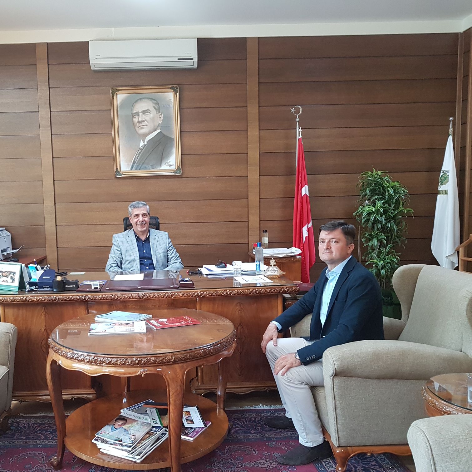 İSTANBUL ÜNİVERSİTESİ ORMAN FAKÜLTESİ DEKANI SN. PROF. DR. TURGAY AKBULUT 15 EYLÜL 2017 TARİHİNDE ZİYARET EDİLDİ. 