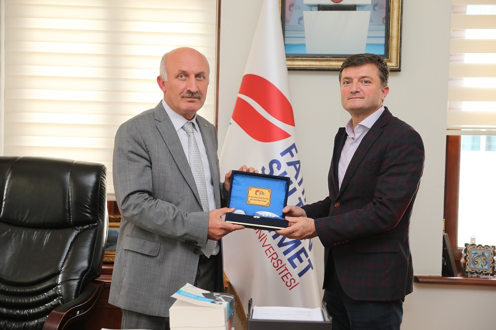 T.C. FATİH SULTAN MEHMET VAKIF ÜNİVERSİTESİ REKTÖRÜ SN. MUSA DUMAN 08 EKİM 2018 TARİHİNDE MAKAMINDA ZİYARET EDİLDİ. 