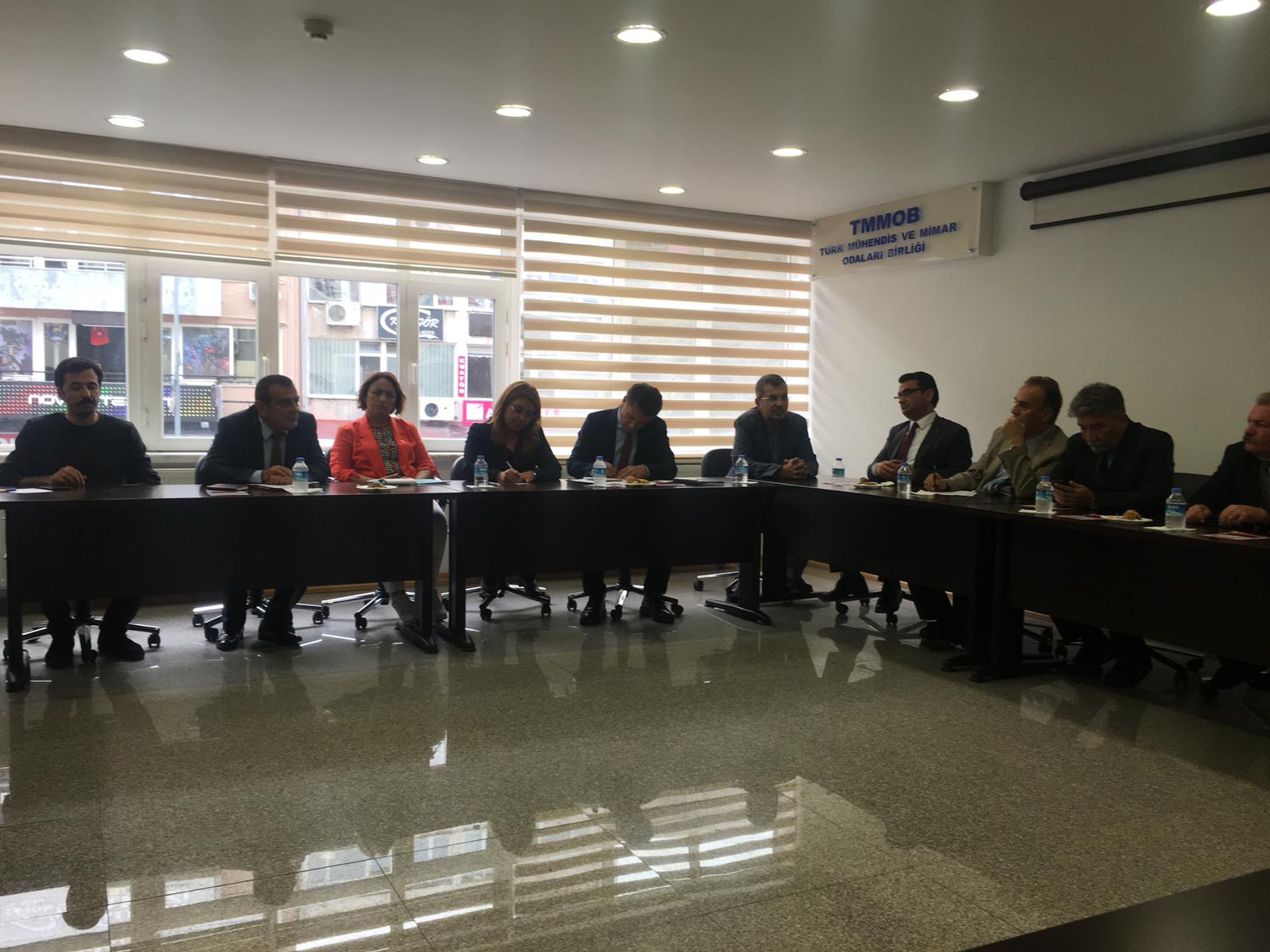 KAMUDA ÇALIŞAN MÜHENDİS MİMAR VE ŞEHİR PLANCILARININ DURUMU HAKKINDA MİLLETVEKİLLERİ İLE GÖRÜŞÜLDÜ