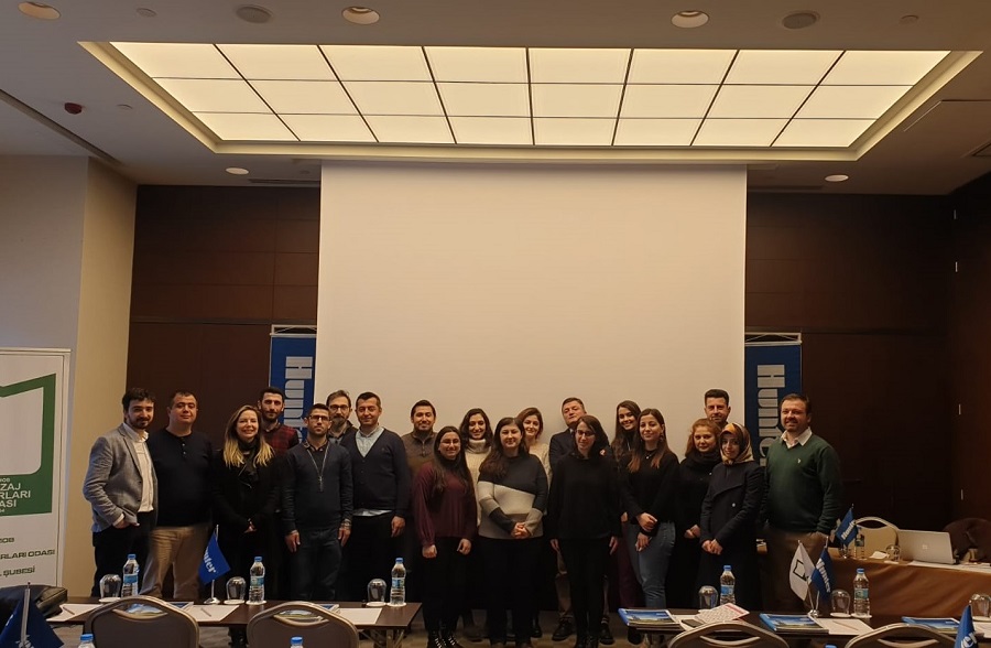 SÜRDÜRÜLEBİLİR PEYZAJ ALANLARI İÇİN SULAMADA YENİLİKÇİ ÇÖZÜMLER VE PROJELENDİRME TEKNİKLERİ MESLEK İÇİ EĞİTİMİMİZ GERÇEKLEŞTİRİLDİ. 