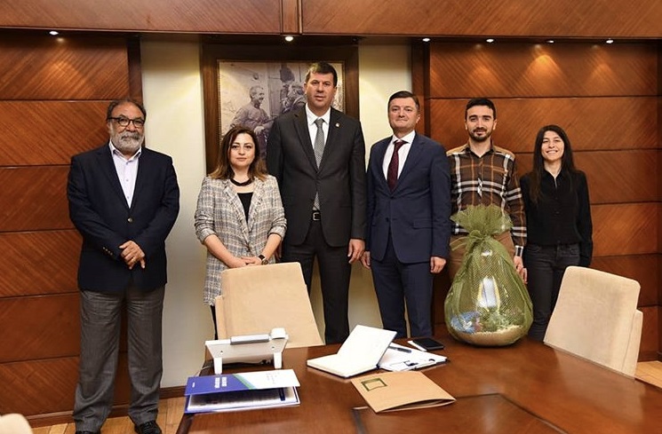 T.C. KADIKÖY BELEDİYE BAŞKANI SN. ŞERDİL DARA ODABAŞI 08.05.2019 TARİHİNDE MAKAMINDA ZİYARET EDİLDİ