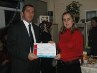 KURSİYERLERE DİPLOMALARI DAĞITILDI