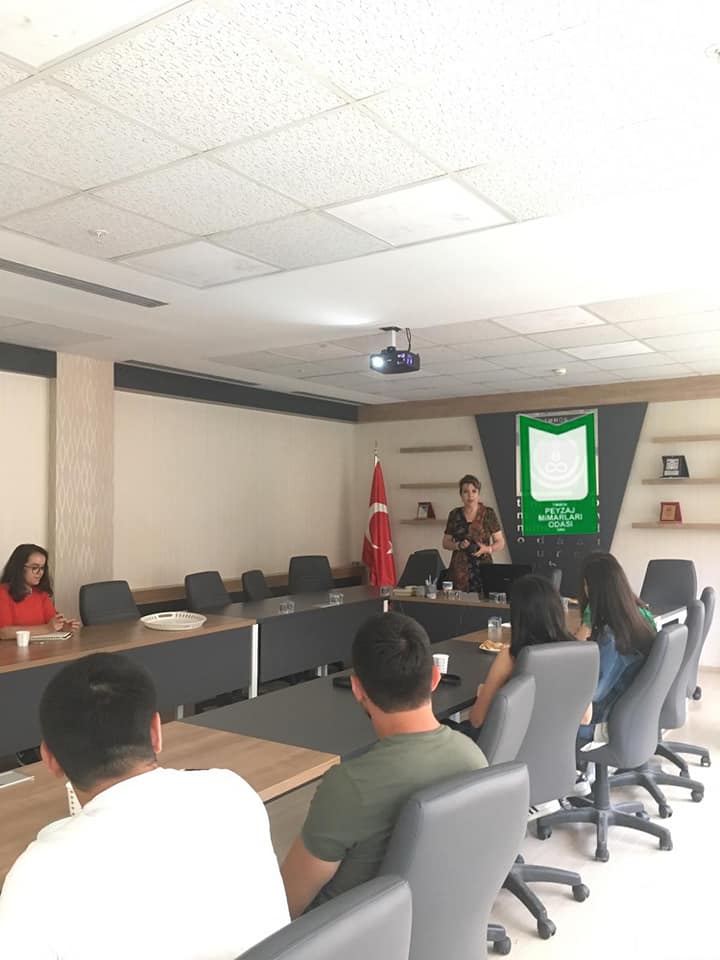 GELECEĞİN PEYZAJ MİMARLARI İLE SEMİNER DÜZENLENDİ.