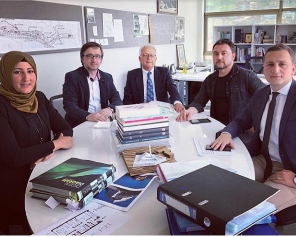 AVRASYA ÜNİVERSİTESİ MİMARLIK FAKÜLTESİ DEKANI PROF.DR. SAYIN ALİ ÖZBİLEN`İ ZİYARET ETTİK