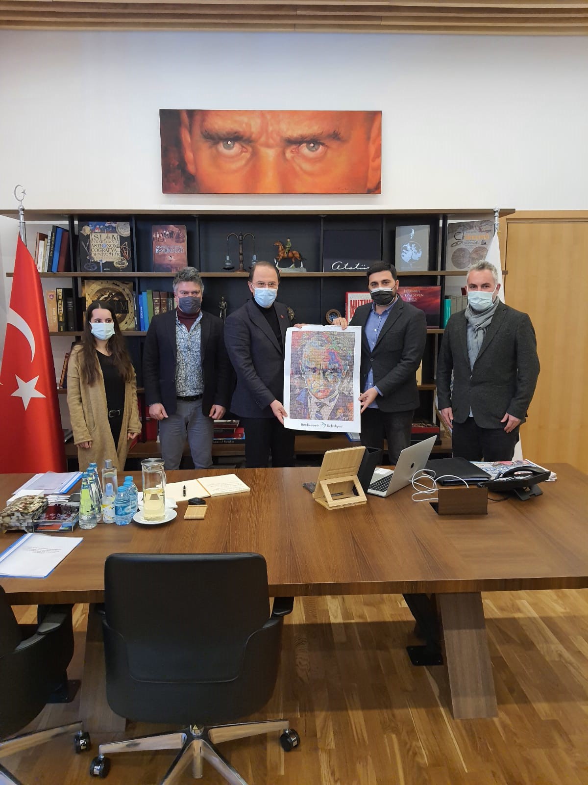 T.C. BEYLİKDÜZÜ BELEDİYE BAŞKANI SN. M.MURAT ÇALIK 16 ŞUBAT 2021 TARİHİNDE MAKAMINDA ZİYARET EDİLDİ.