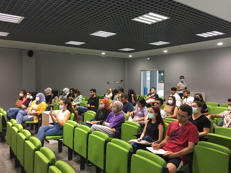 BİLİMLER ARASI KOLEKTİF ÇALIŞMA | MİMARLIK ALANINDA STAJ YAPAN ÖĞRENCİLERİMİZE PEYZAJ MİMARLIĞI AÇILIMIYLA MESLEK ALANIMIZI ANLATIYORUZ