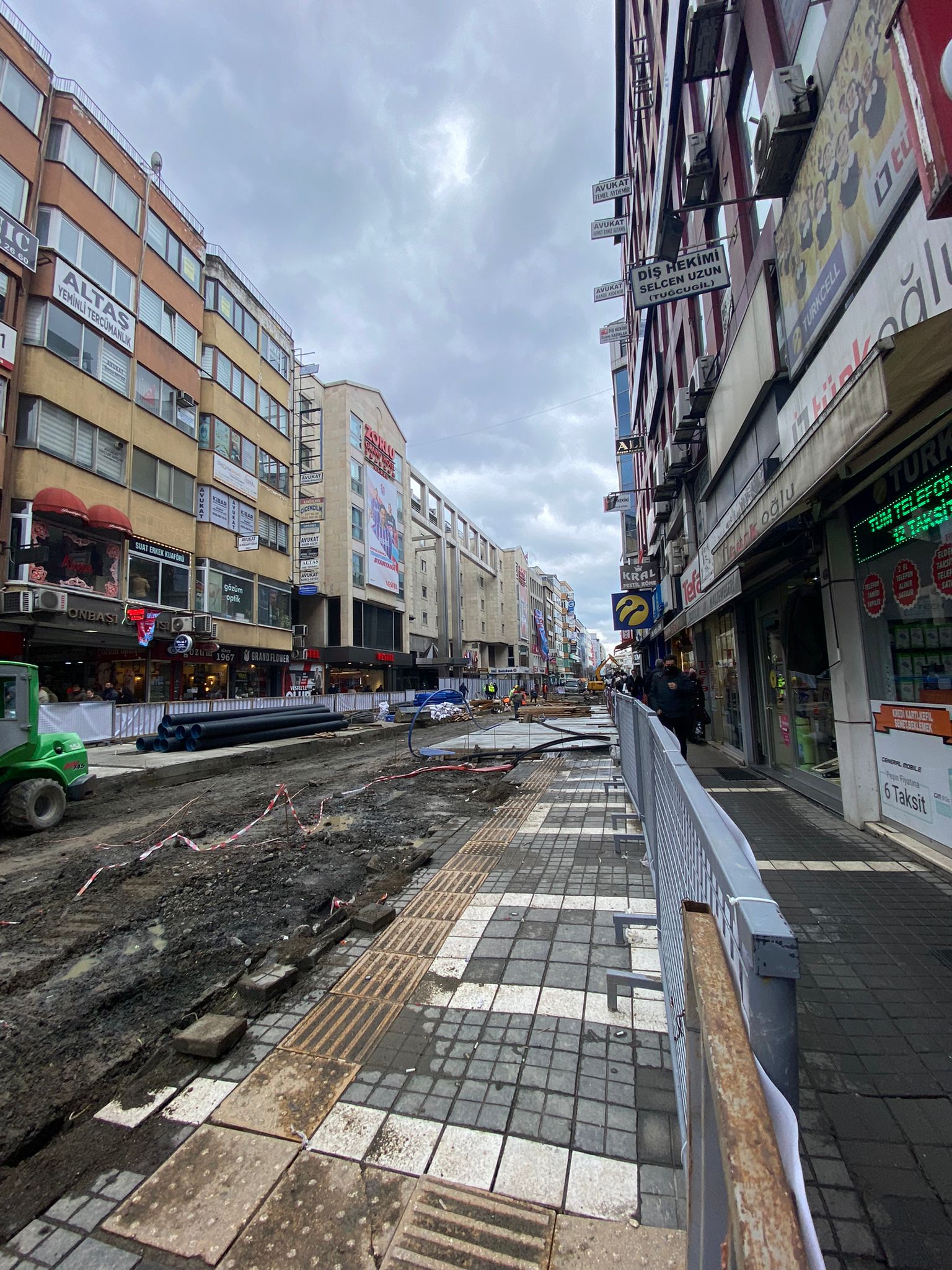 KAHRAMANMARAŞ CADDESİ YENİLEME ÇALIŞMALARI YERİNDE İNCELENDİ