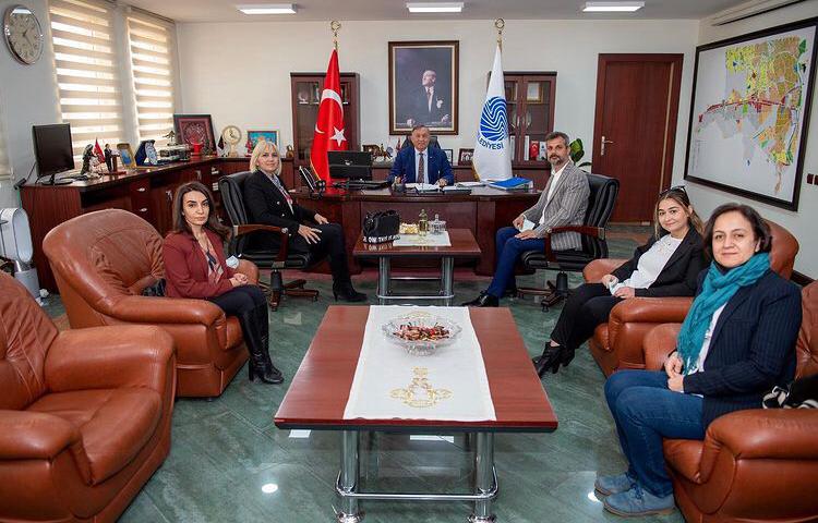 SEYHAN BELEDİYE BAŞKANI SN. AKİF KEMAL AKAY MAKAMINDA ZİYARET EDİLDİ.