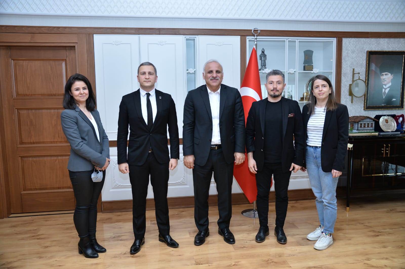 T.C. TRABZON BÜYÜKŞEHİR BELEDİYE BAŞKANI SN. MURAT ZORLUOĞLU MAKAMINDA ZİYARET EDİLDİ.