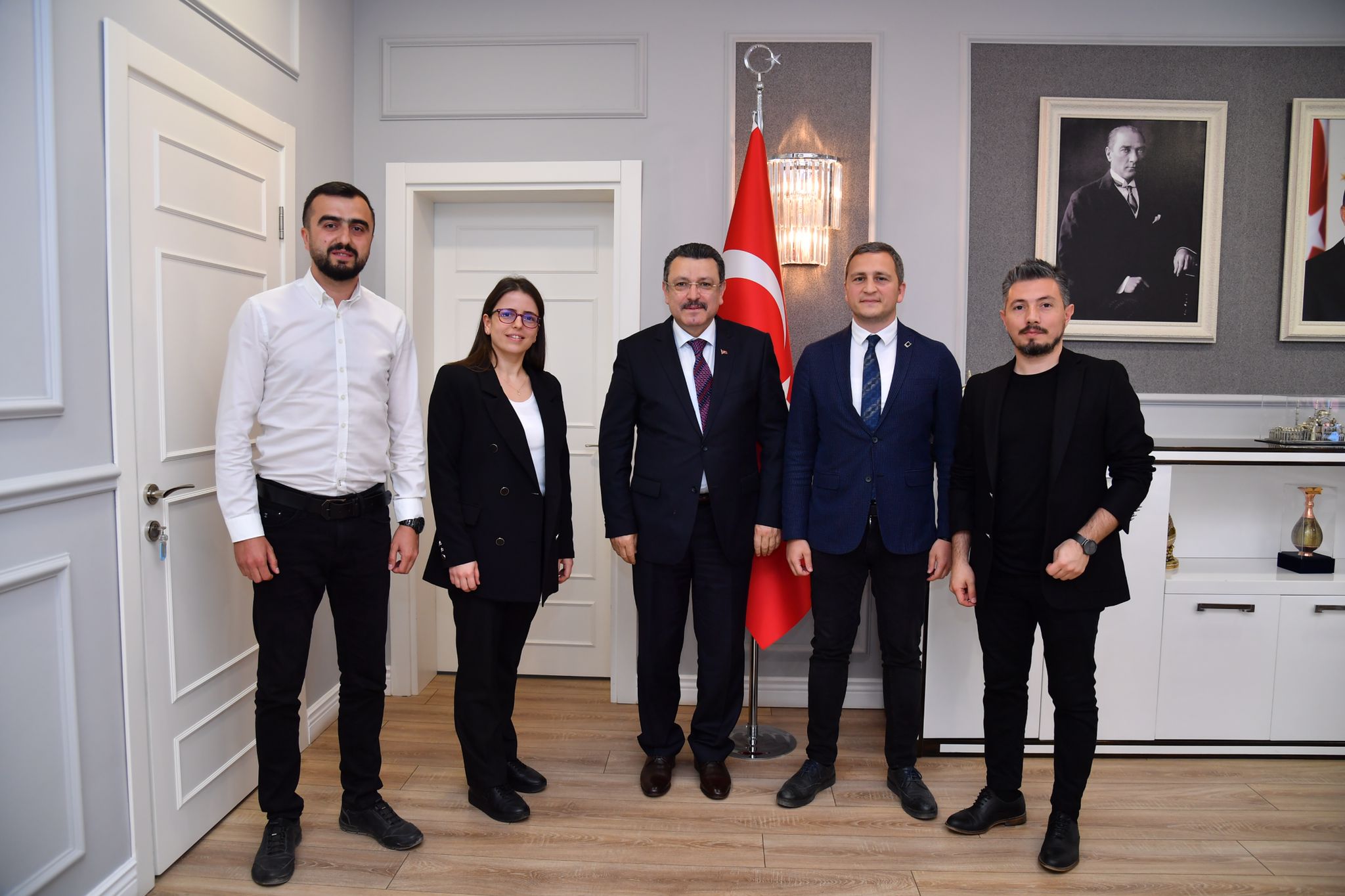 T.C. TRABZON ORTAHİSAR BELEDİYE BAŞKANI SN. AHMET METİN GENÇ MAKAMINDA ZİYARET EDİLDİ.