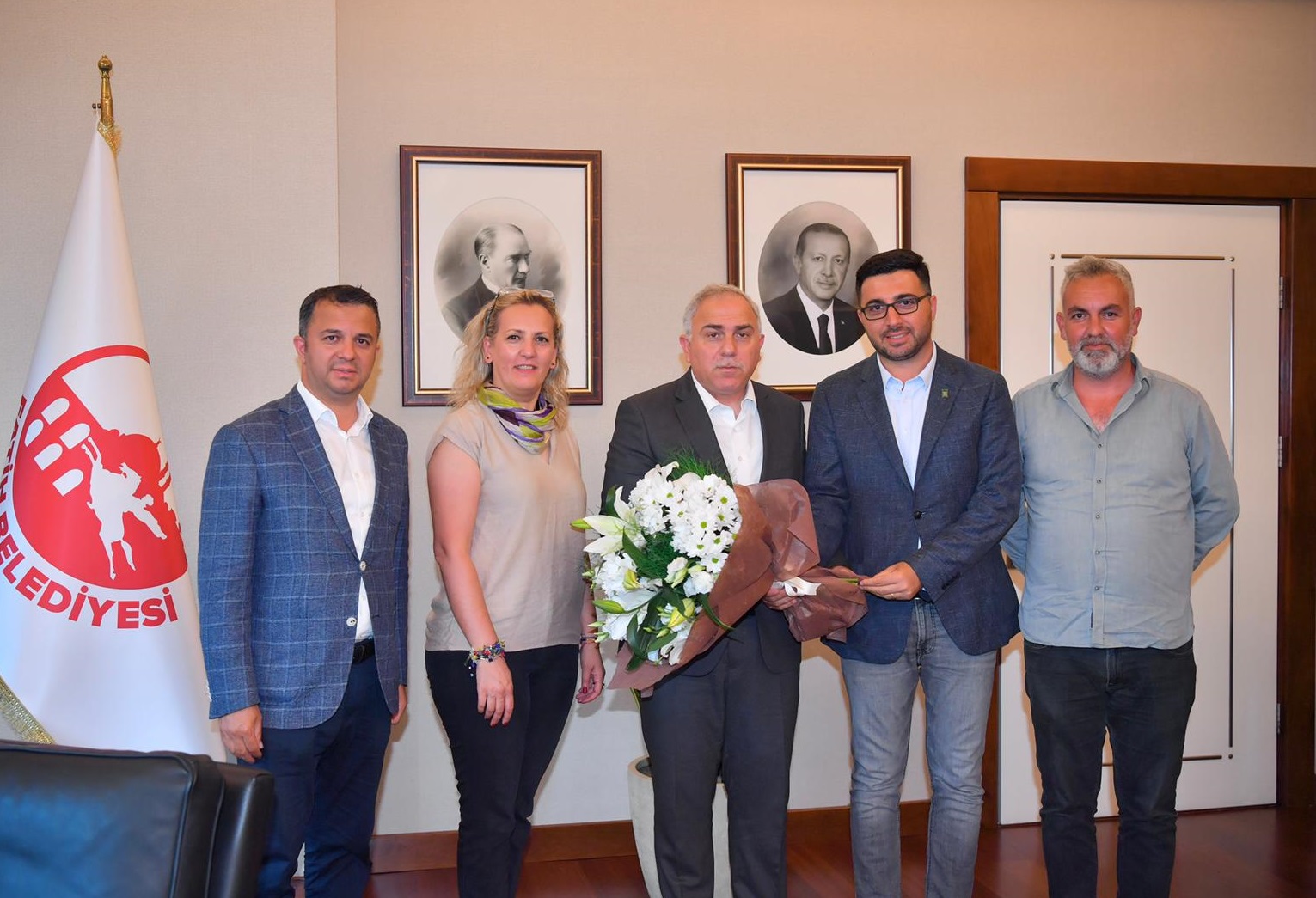 T.C. FATİH BELEDİYE BAŞKANI SN. MEHMET ERGÜN TURAN MAKAMINDA ZİYARET EDİLDİ 