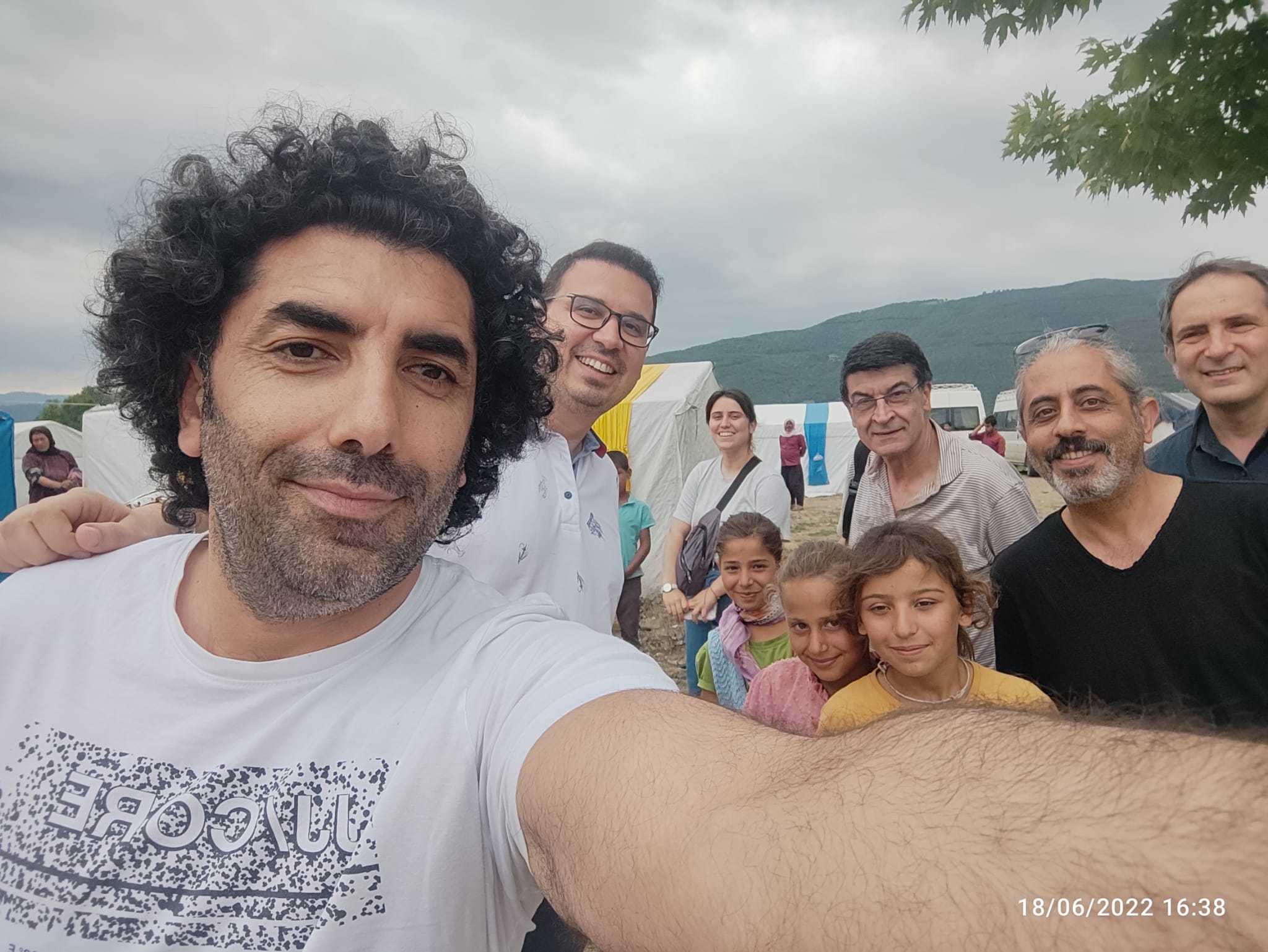 YENİŞEHİR VE İNEGÖL BÖLGESİNDEKİ TARIM İŞÇİLERİ ZİYARET EDİLDİ