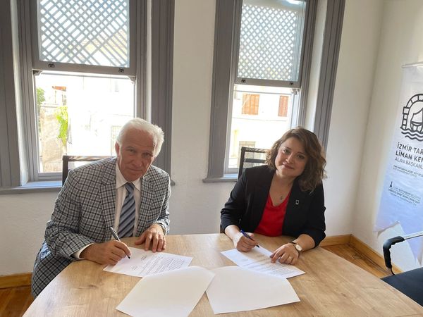 PROTOKOL | TMMOB PEYZAJ MİMARLARI ODASI İZMİR ŞUBESİ İLE TARİHİ LİMAN KENTİ ALAN BAŞKANLIĞI ARASINDA İŞBİRLİĞİ PROTOKOLÜ İMZALANDI