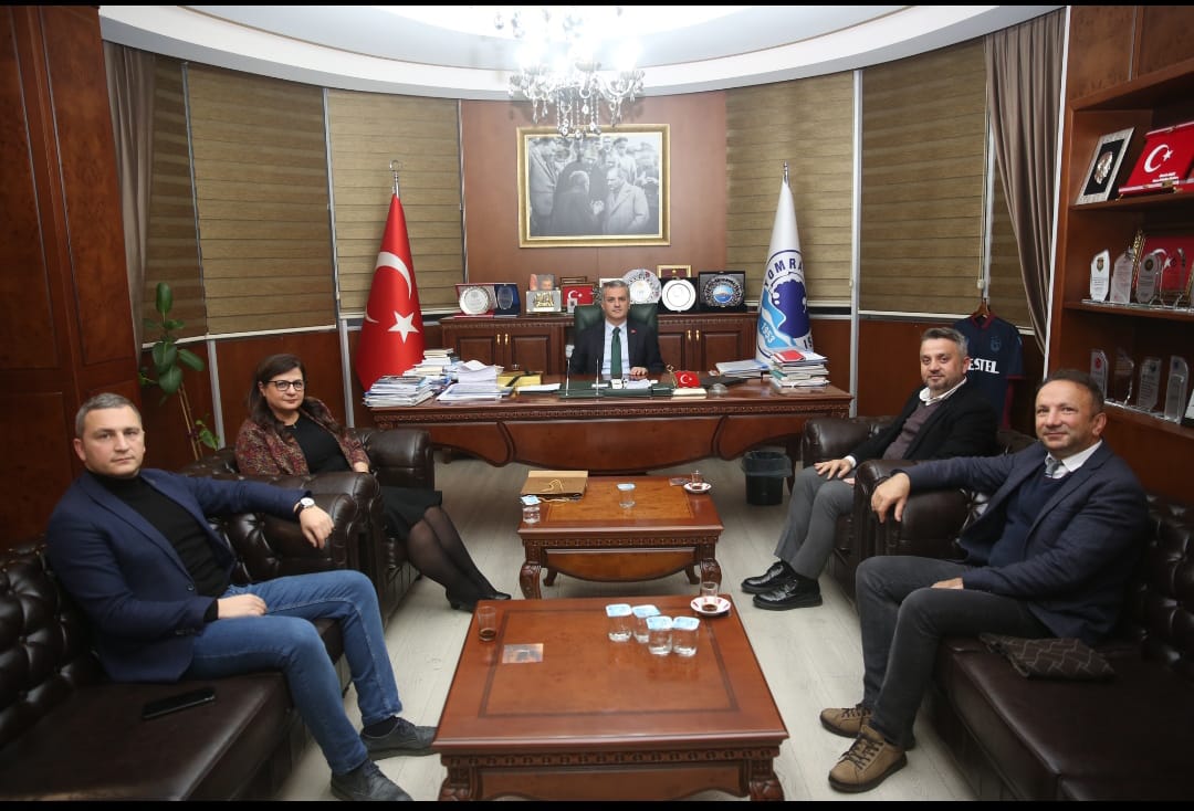 YOMRA BELEDİYE BAŞKANI SN. MUSTAFA BIYIK MAKAMINDA ZİYARET EDİLDİ.