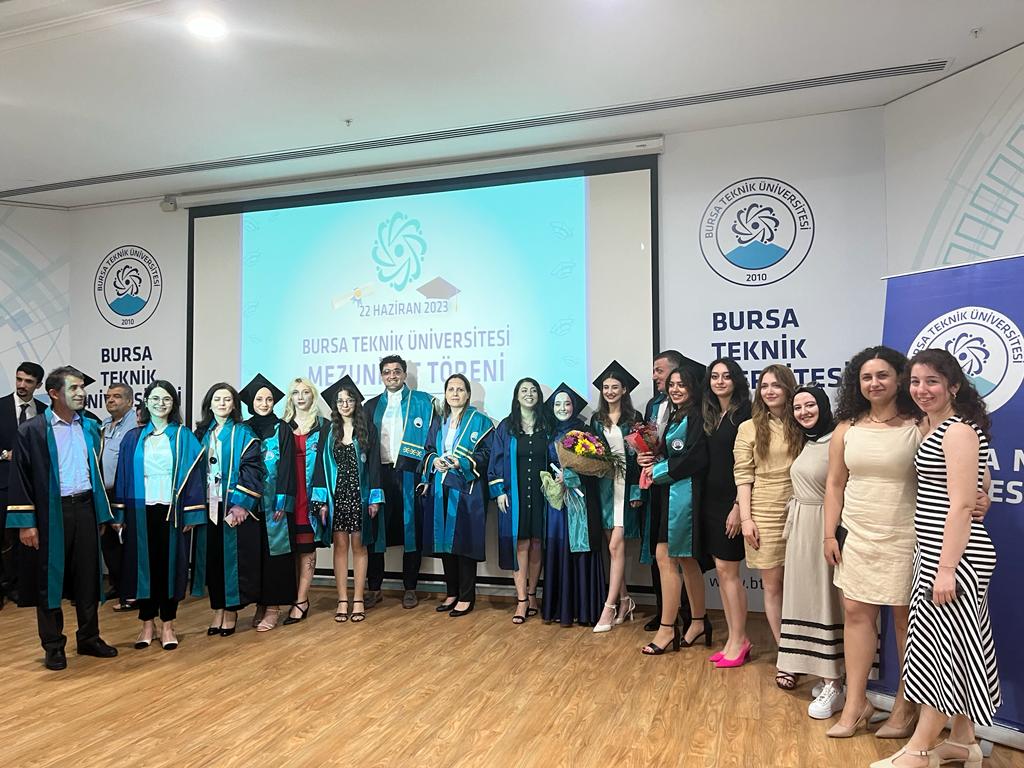 BURSA TEKNİK ÜNİVERSİTESİ`NİN MEZUNİYET TÖRENİ GERÇEKLEŞTİ