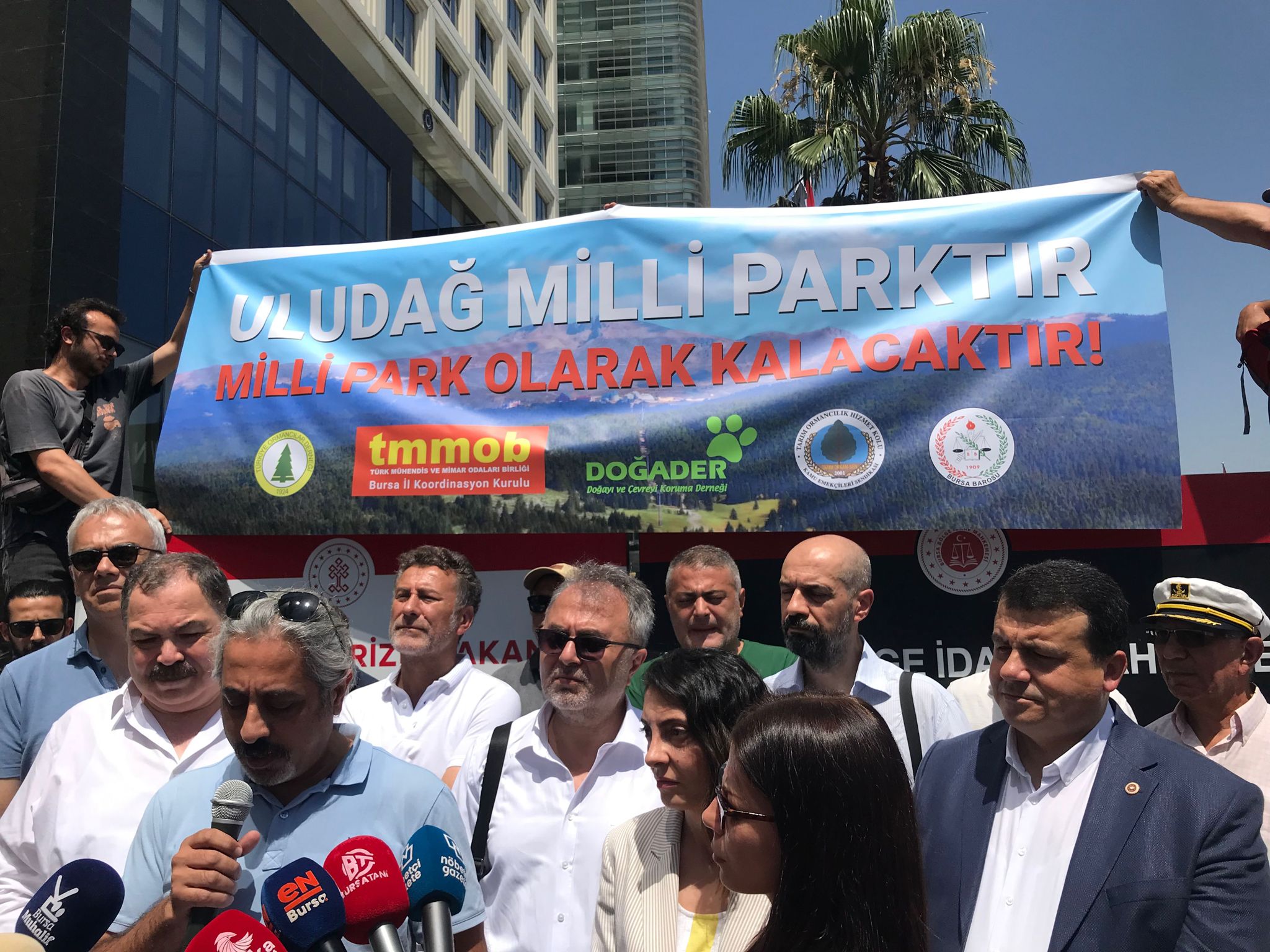 "ULUDAĞ MİLLİ PARKTIR MİLLİ PARK OLARAK KALACAKTIR!" BASIN AÇIKLAMASI GERÇEKLEŞTİRİLDİ