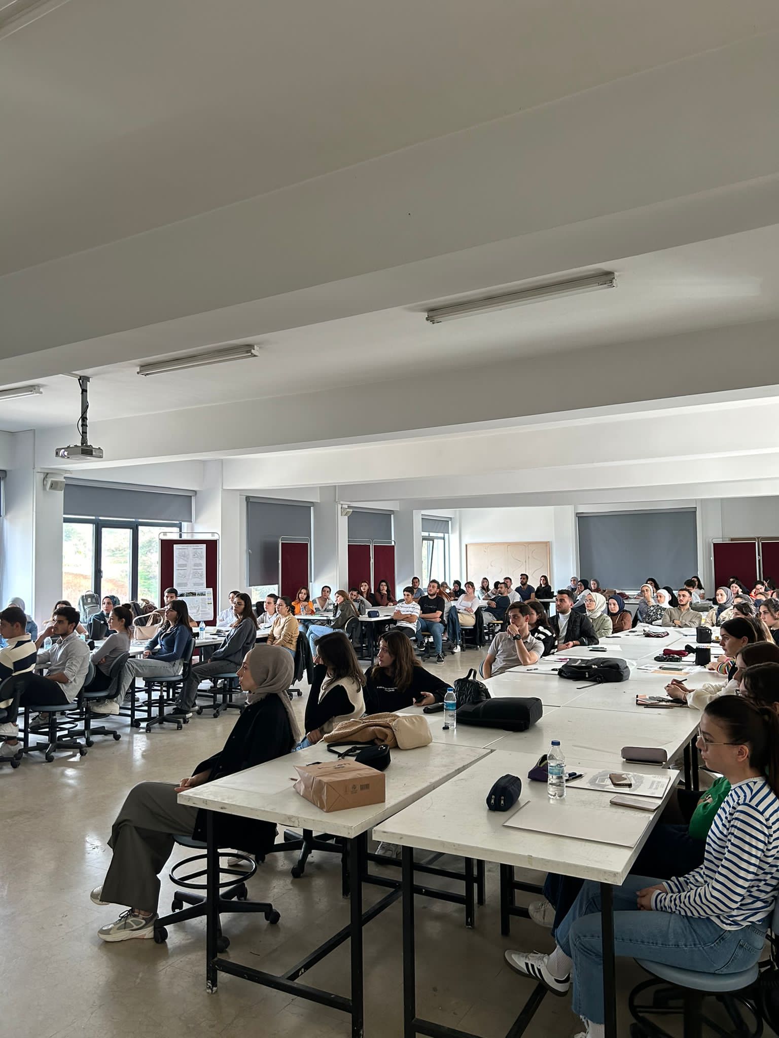 EĞİTİM VE ATÖLYE PROGRAMLARI │ ESKİZ VE TASARIM ATÖLYESİ
