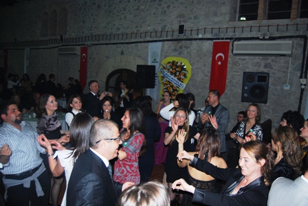 İZMİR ŞUBESİ GELENEKSEL DAYANIŞMA YEMEĞİ YAPILDI