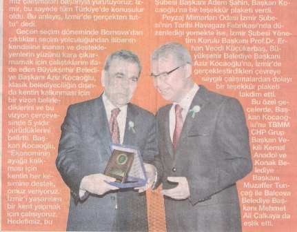 GELENEKSEL PEYZAJ MİMARLARI ODASI YEMEĞİ'NDE PLAKET TÖRENİ