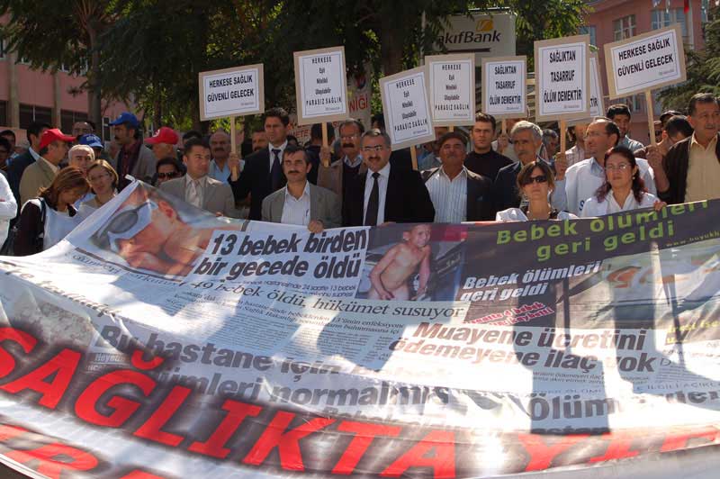 IMF BUYRUKLARIYLA SOSYAL GÜVENLİK ÜZERİNDE OYNANAN OYUNLARA KARŞI 1 EKİM’DE ALANLARDAYDIK
