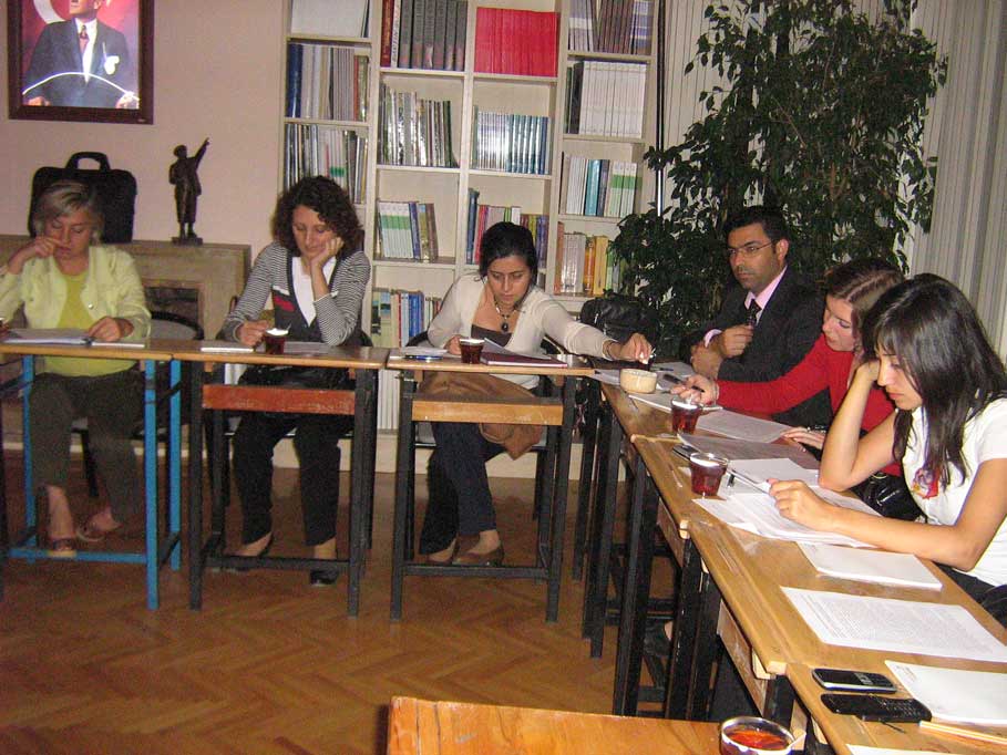 ATÖLYE-7 " ÇALIŞMA YAŞAMINDA KARŞILAŞILAN SORUNLAR VE ÇÖZÜM ÖNERİLERİ "