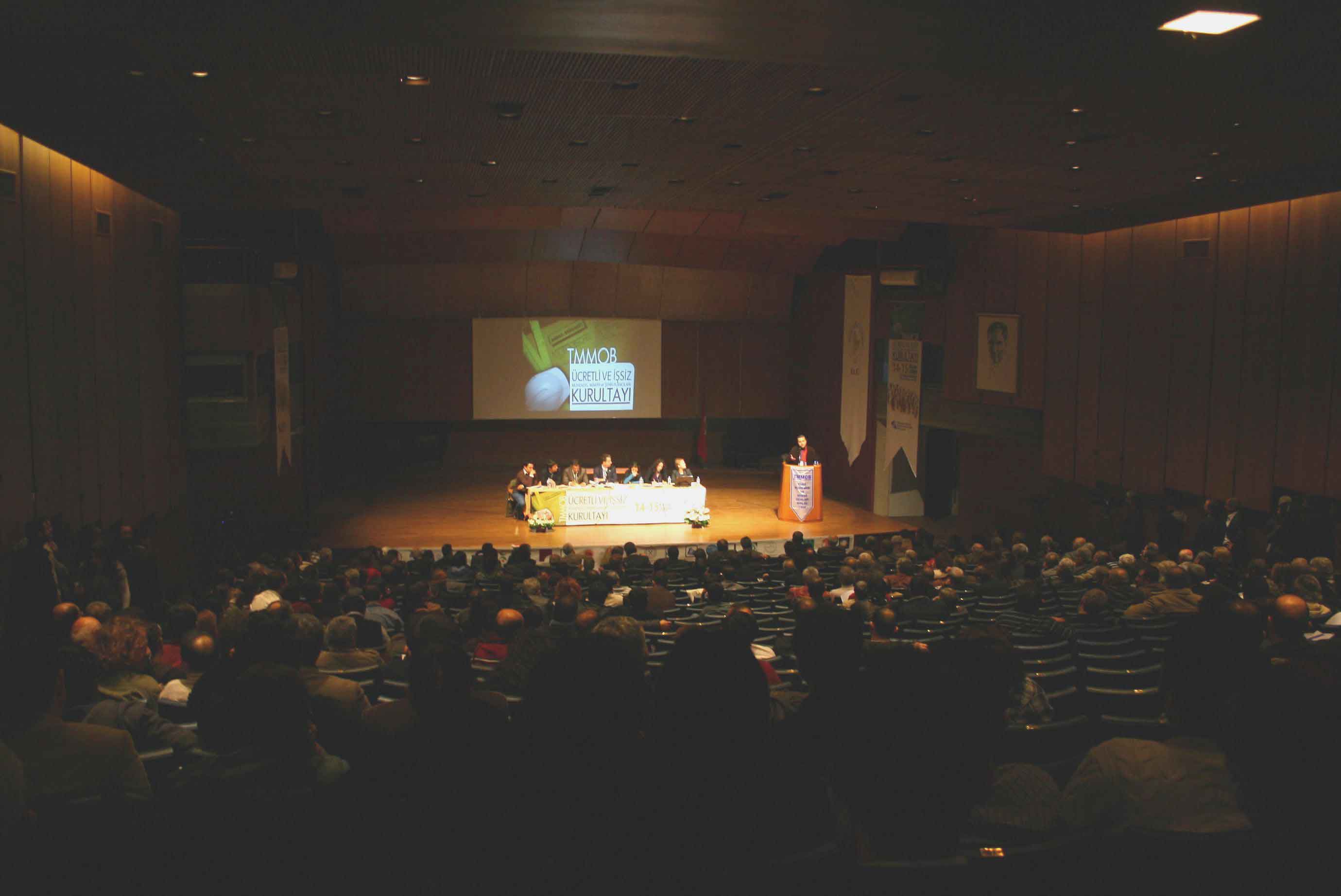 ÜCRETLİ VE İŞSİZ MÜHENDİS, MİMAR VE ŞEHİR PLANCILARININ KURULTAYI GERÇEKLEŞTİRİLDİ