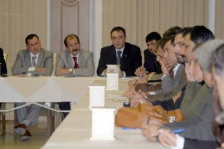 SARIÇAM BELEDİYE BAŞKANI İLE ADANA IKK BİLEŞENLERİ TOPLANTI YAPTI