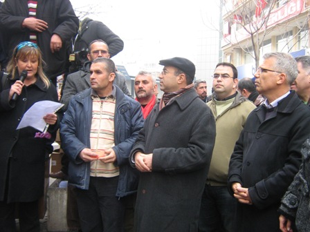 ODA YÖNETİM KURULLARIMIZ DİRENEN TEKEL İŞÇİLERİNİN YANINDAYDI!